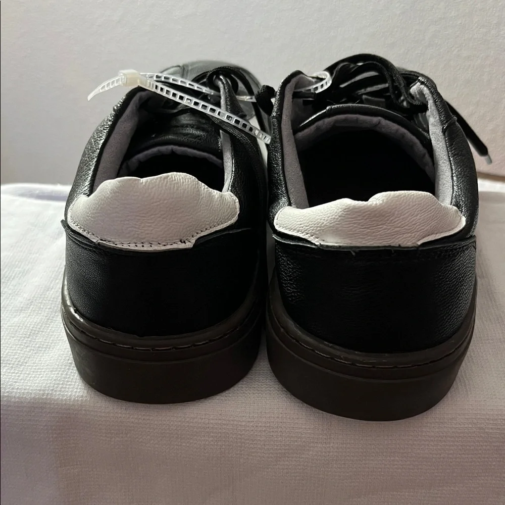 Classic Black and White Men's Sneakers